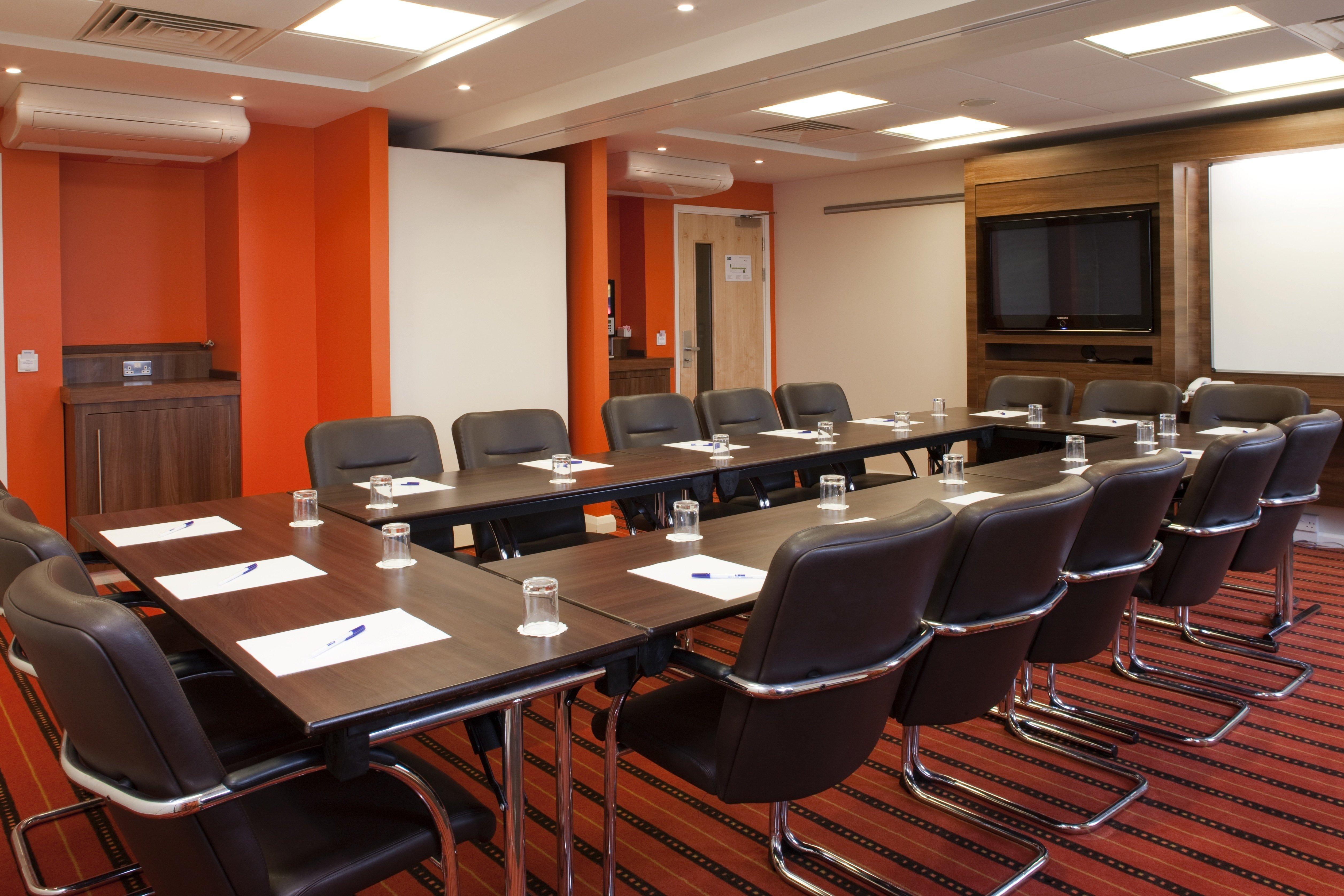 Holiday Inn Express Slough Dış mekan fotoğraf