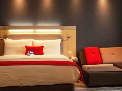 Holiday Inn Express Slough Dış mekan fotoğraf